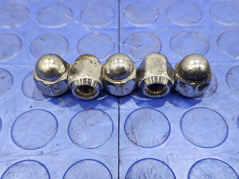 2021 Subaru Crosstrek Lug Nuts