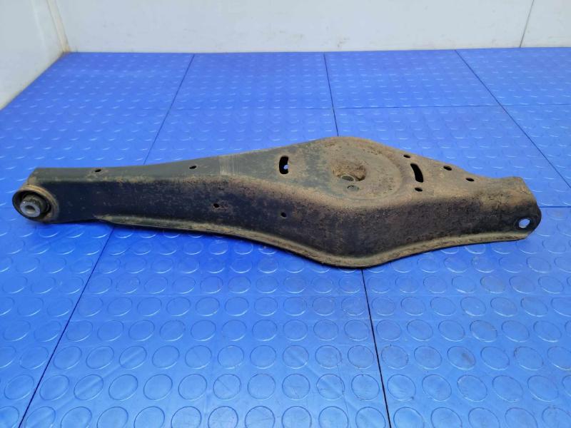2009 Volkswagen Tiguan Lower Control Arm Rr