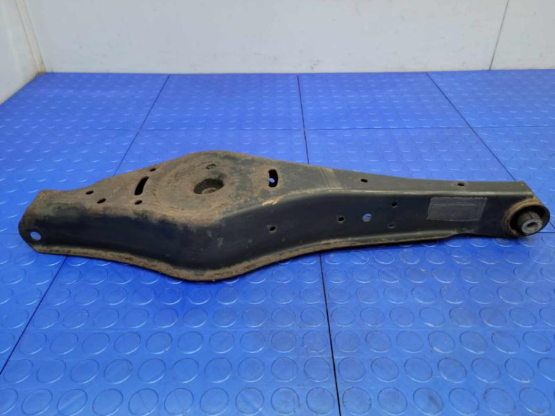 2009 Volkswagen Tiguan Lower Control Arm Rr