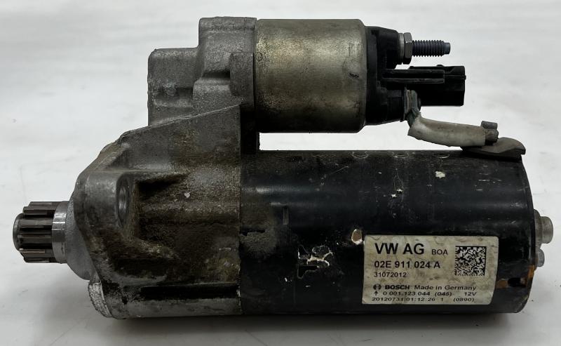 2013 Volkswagen Passat Starter Motor