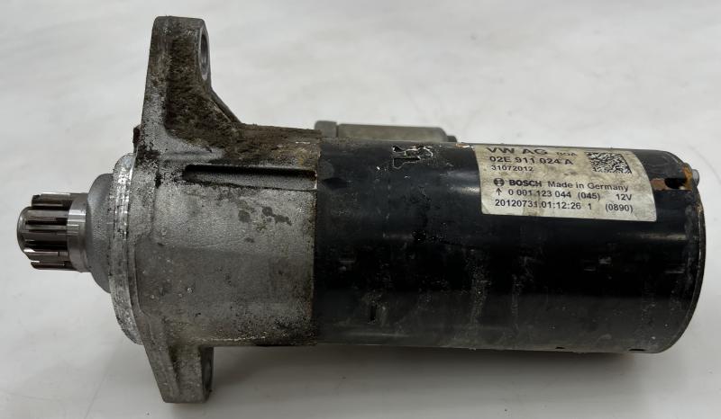 2013 Volkswagen Passat Starter Motor