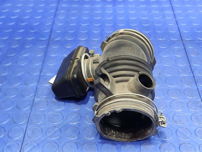 2018 Toyota Highlander Air Intake Tube/Resonator
