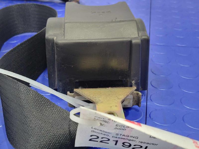2000 Mitsubishi Eclipse Front Seat Belt