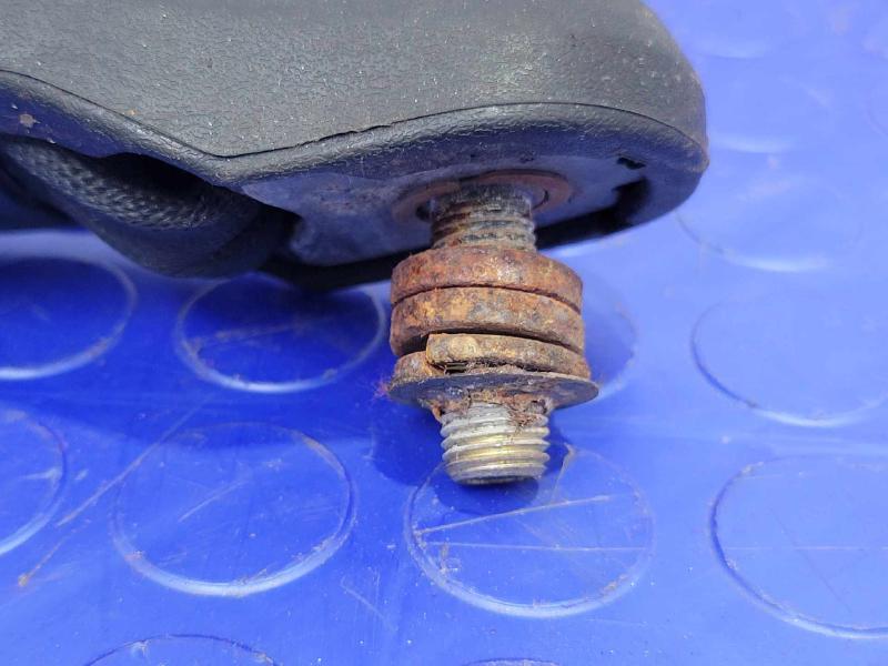 2000 Mitsubishi Eclipse Front Seat Belt