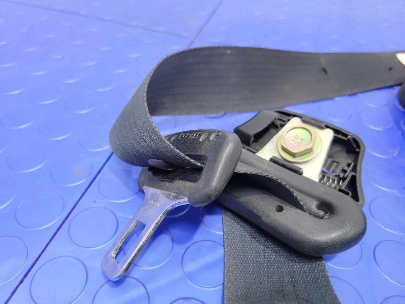 2000 Mitsubishi Eclipse Front Seat Belt