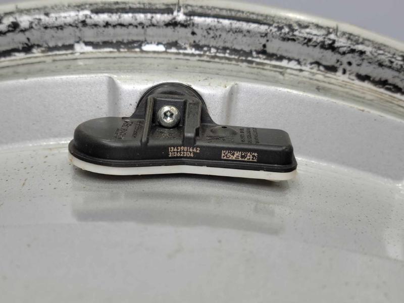 2016 Volvo XC90 Wheel