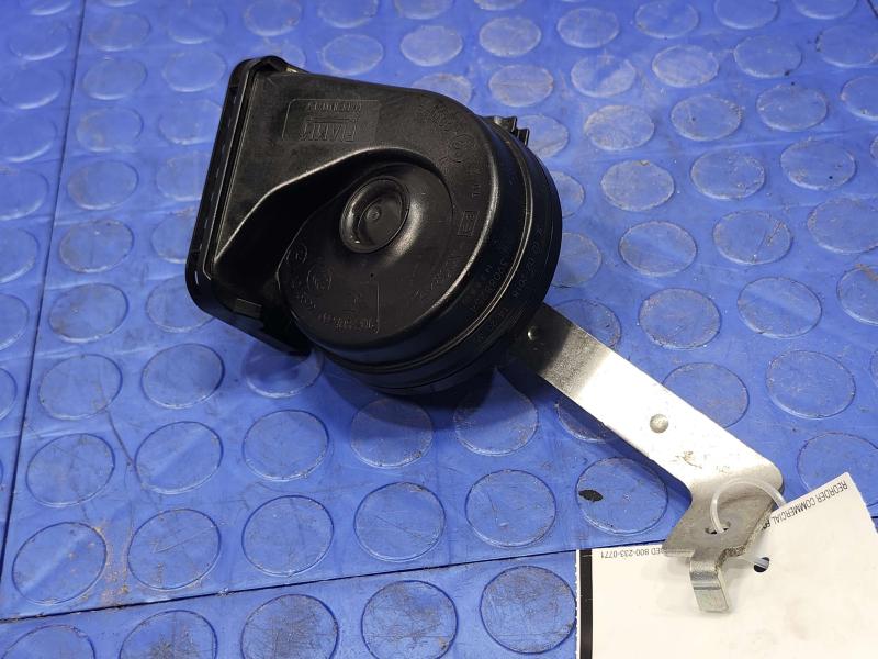 2018-2020 Buick Regal High Note Horn Assembly Genuine OEM Part 39088254