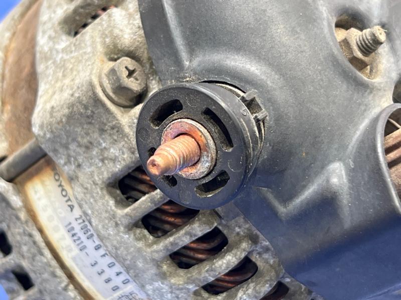 2003-2006 Toyota Tundra 4.7L 130 Amp Alternator Assembly OEM 270600F040