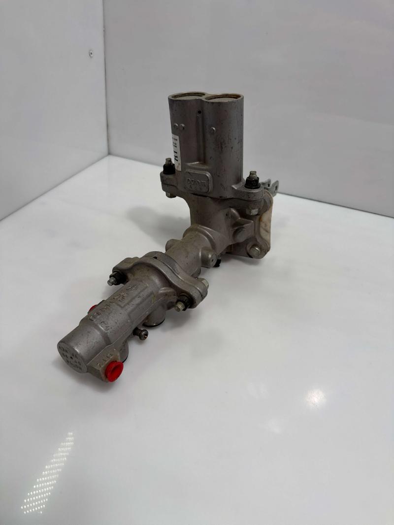2013 Hyundai Sonata Master Cylinder