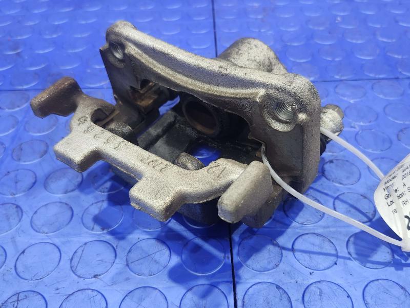 2018 Nissan Maxima Caliper