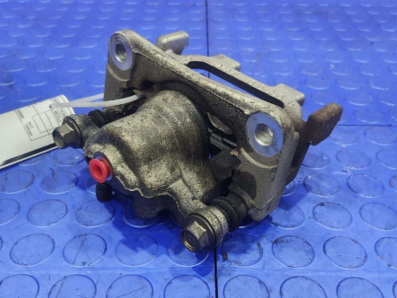 2018 Nissan Maxima Caliper