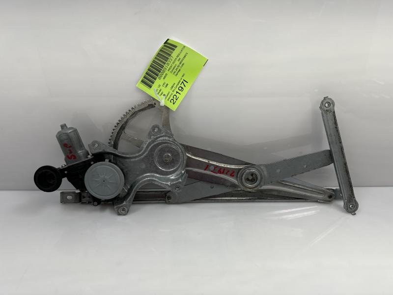 1999 Honda CR-V Front Door Regulator
