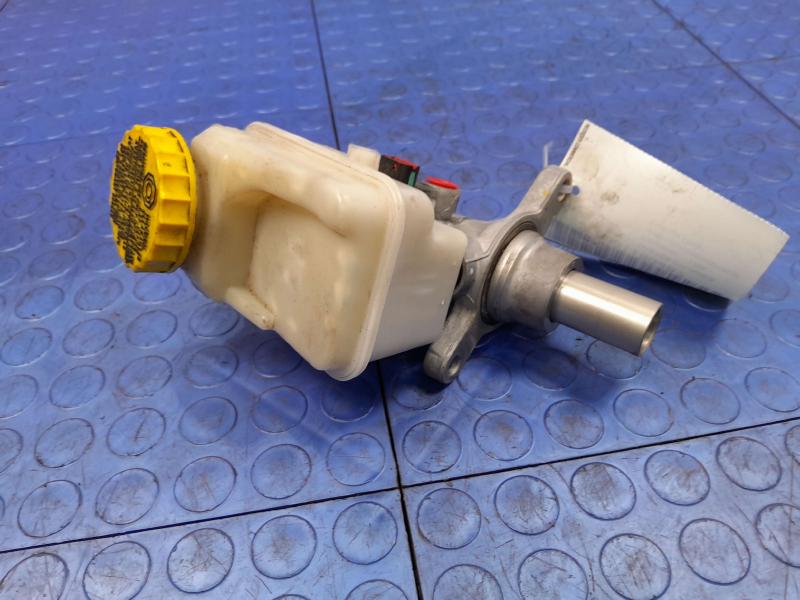 2017 Subaru Impreza Master Cylinder