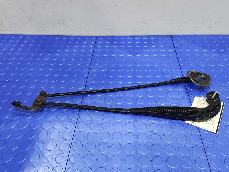 2008 Lexus LS 460 Wiper Arm