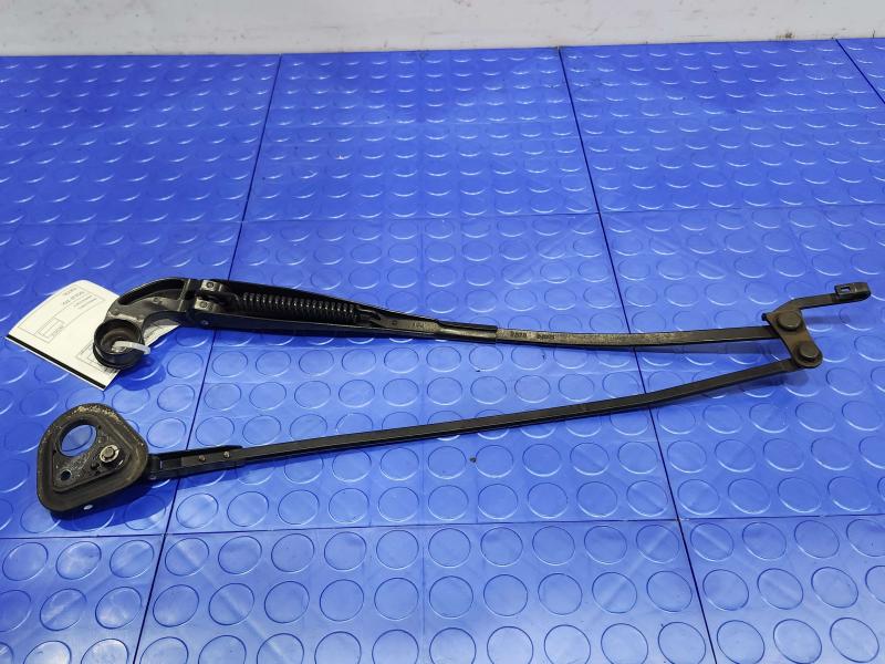 2008 Lexus LS 460 Wiper Arm