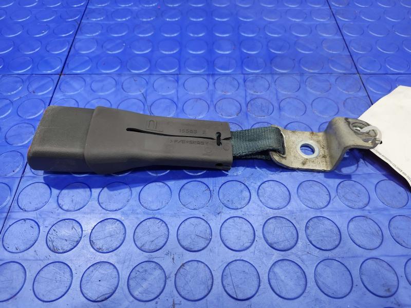 2010 Toyota Prius Rear Seat Belt