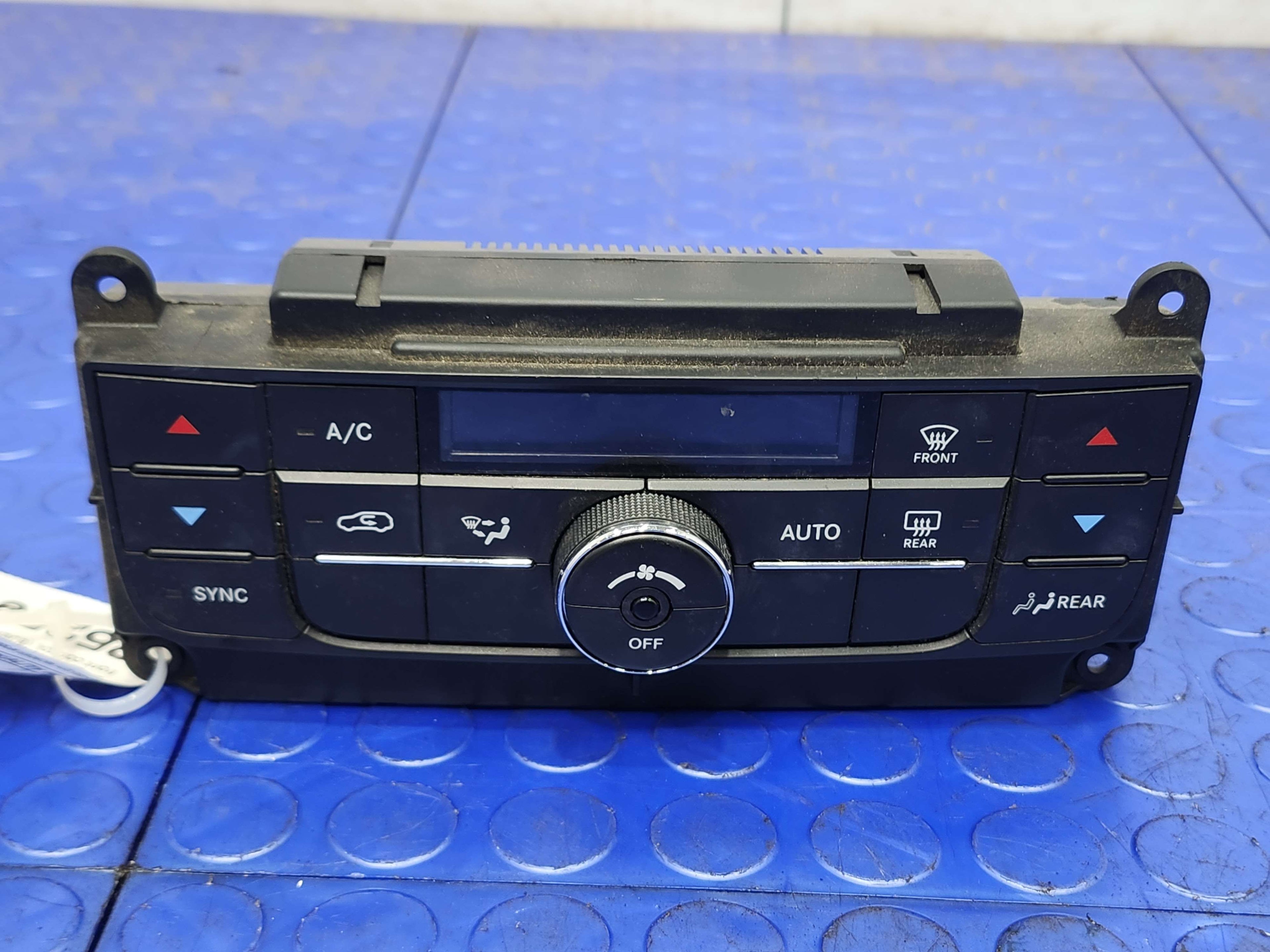 2013 Dodge Durango Heater A/C Control