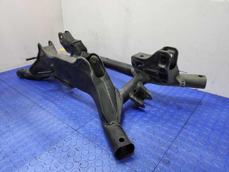 2017 Mitsubishi Outlander Crossmember/Cradle/Undercarria