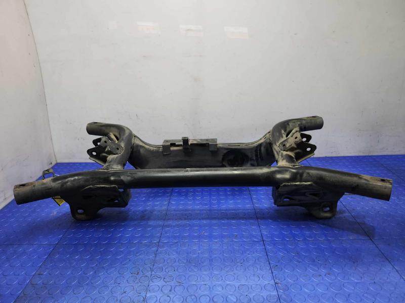 2017 Mitsubishi Outlander Crossmember/Cradle/Undercarria