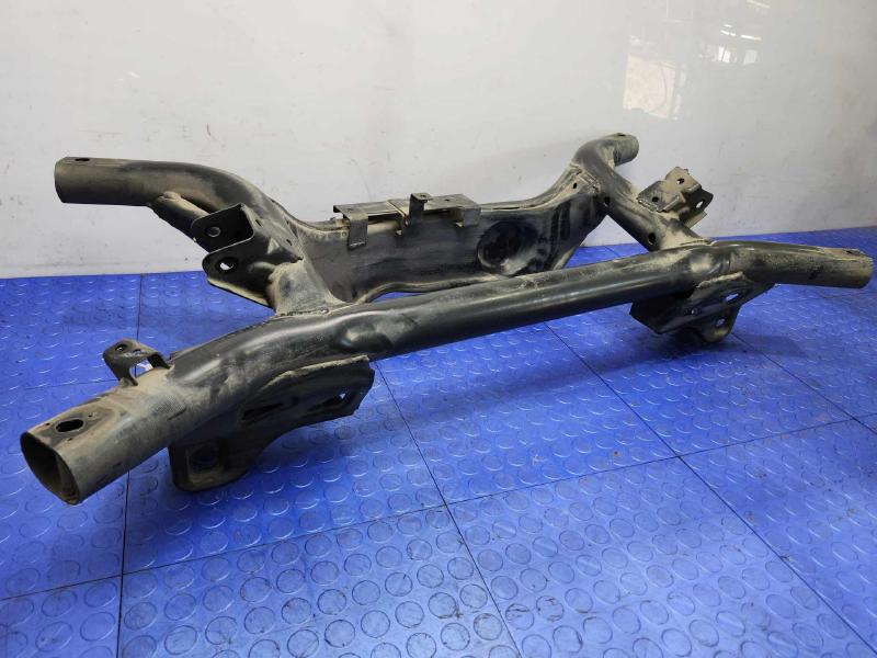 2017 Mitsubishi Outlander Crossmember/Cradle/Undercarria