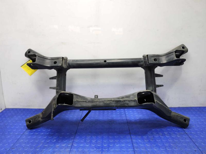 2017 Mitsubishi Outlander Crossmember/Cradle/Undercarria