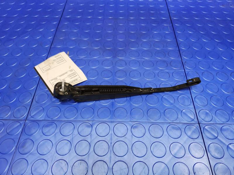 2011 Dodge Grand Caravan Wiper Arm
