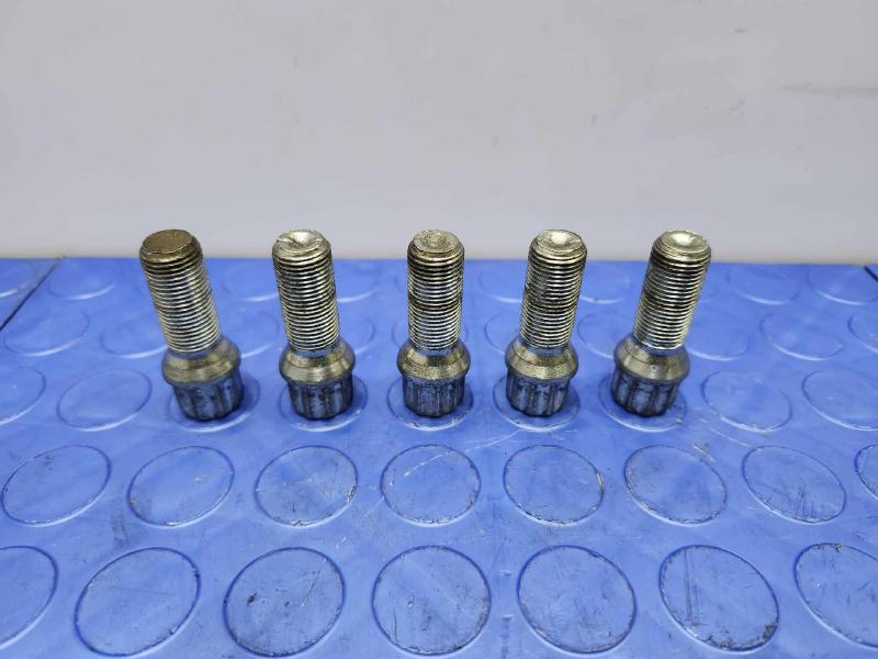 2016 BMW 528I Lug Nuts