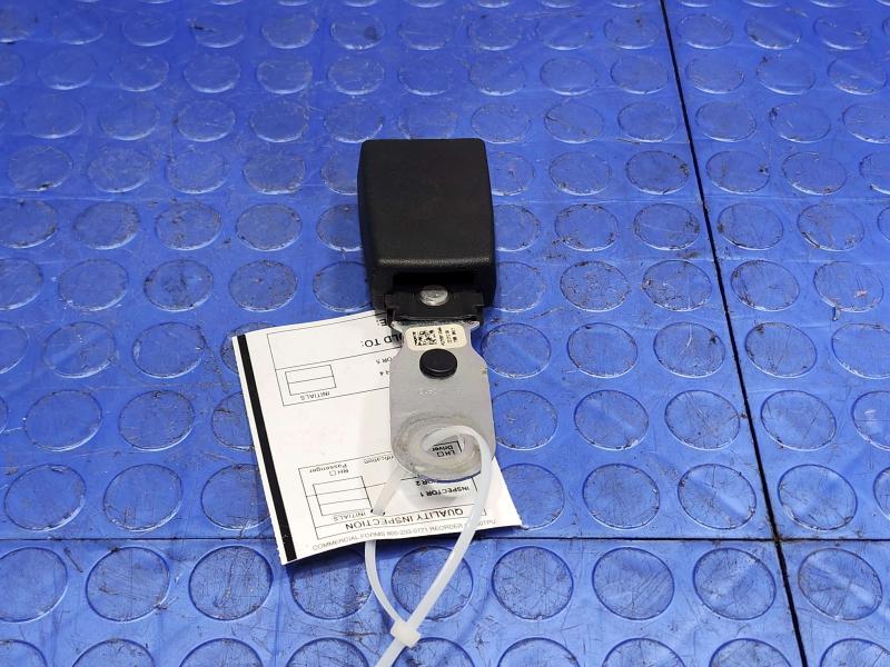 2012 Dodge Grand Caravan Rear Seat Belt