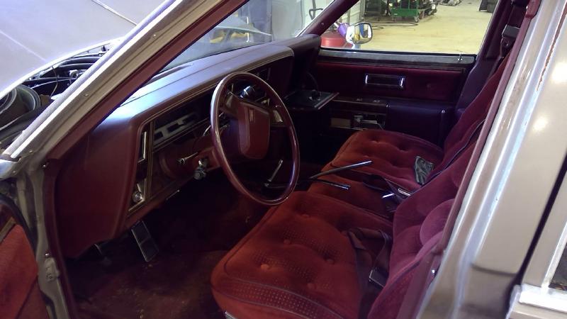 1984 Oldsmobile Ninety-Eight Front Door Latch