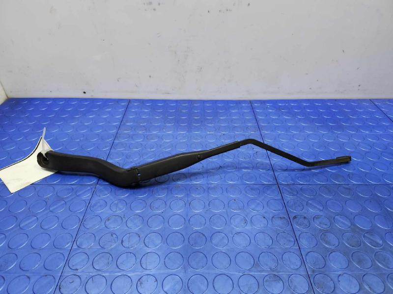 2014 Ram 1500 Wiper Arm