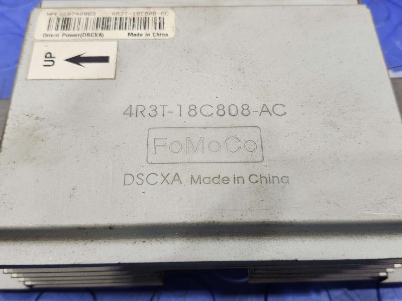 2005-2010 Ford Mustang Radio Amplifer Assembly Genuine OEM 4R3Z18B849AB