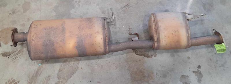 2015 Nissan Pathfinder Muffler