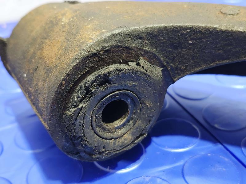 1997 Dodge Dakota Lower Control Arm Front
