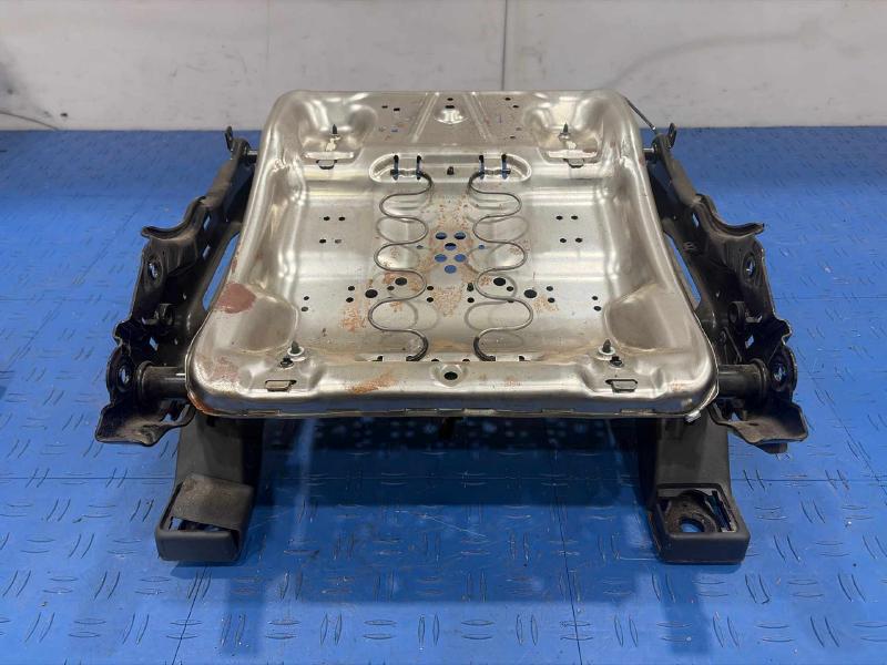 2012 Jeep Compass Seat Track