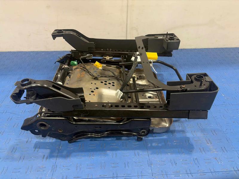 2012 Jeep Compass Seat Track