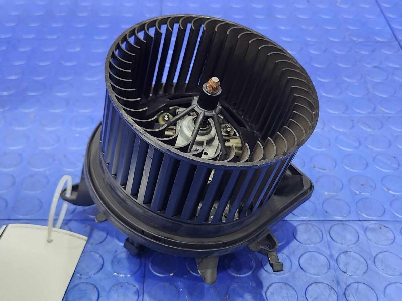 2014 MINI Cooper Countryman Blower Motor