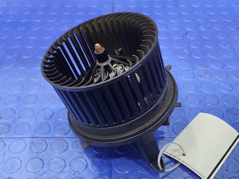 2014 MINI Cooper Countryman Blower Motor