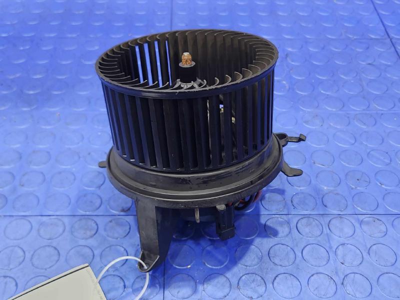 2014 MINI Cooper Countryman Blower Motor