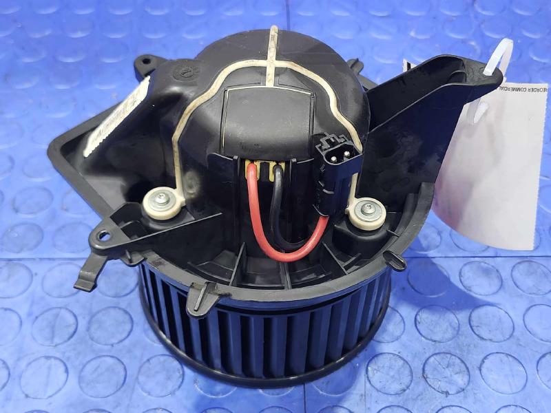 2014 MINI Cooper Countryman Blower Motor
