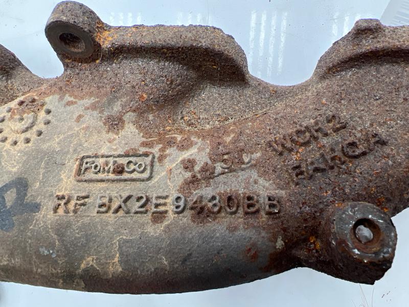 2011 Ford F-150 Exhaust Manifold