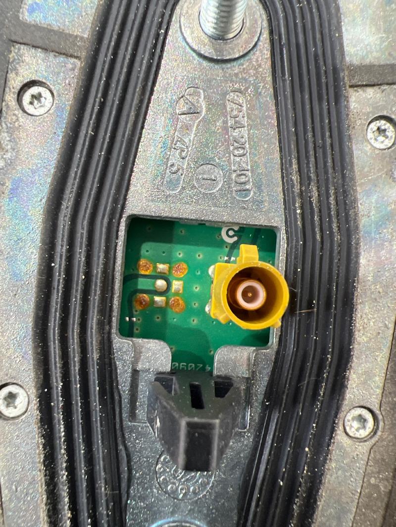 2008 Jaguar XK Antenna