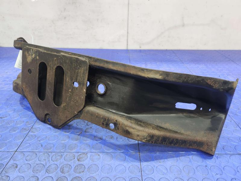 1997-1999 Dodge Dakota 4x4 Club Cab Automatic Transmission Crossmember OEM 52019916