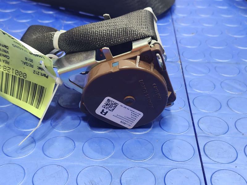 2018 Buick Regal Rear Seat Belt