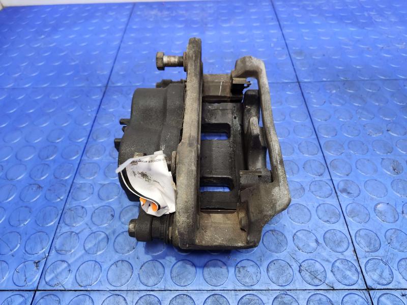 2016 Kia Sedona Caliper