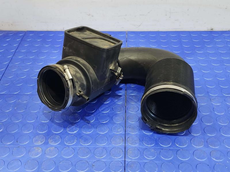 2018 Audi Q7 Air Intake Tube/Resonator