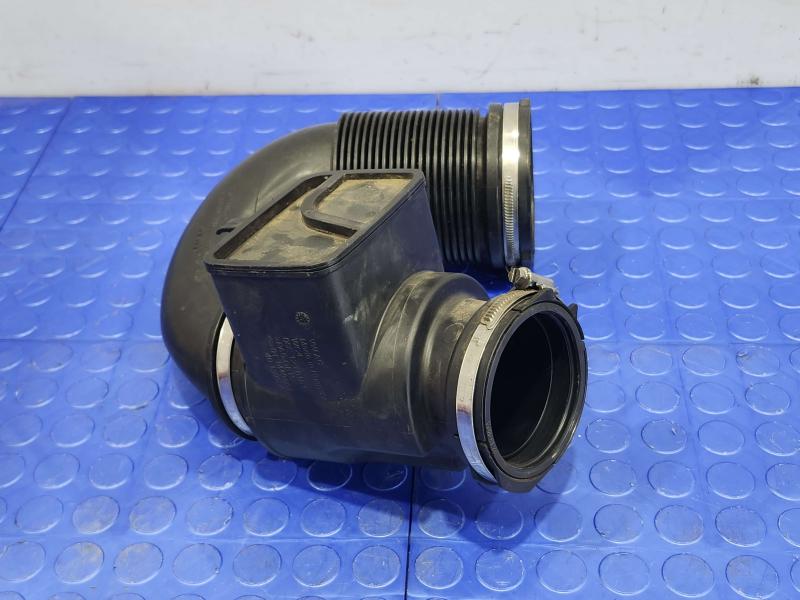 2018 Audi Q7 Air Intake Tube/Resonator
