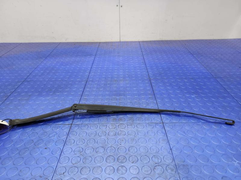 2015 Chrysler 200 Windshield Wiper Arm Right Passenger Side OEM 68241706AA
