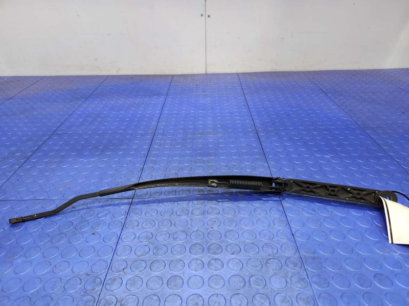 2015 Chrysler 200 Windshield Wiper Arm Right Passenger Side OEM 68241706AA