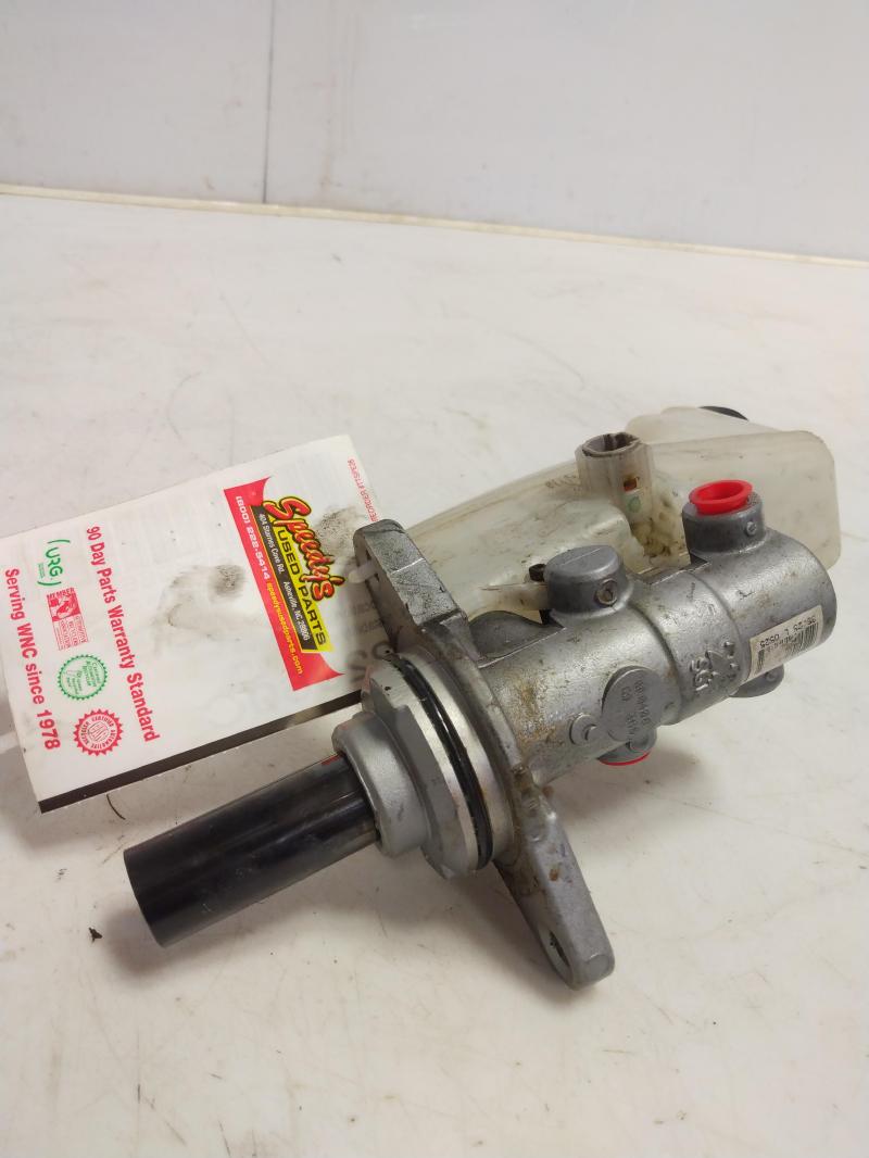 2007 - 2011 Toyota Camry Brake Master Cylinder OEM 4720106430