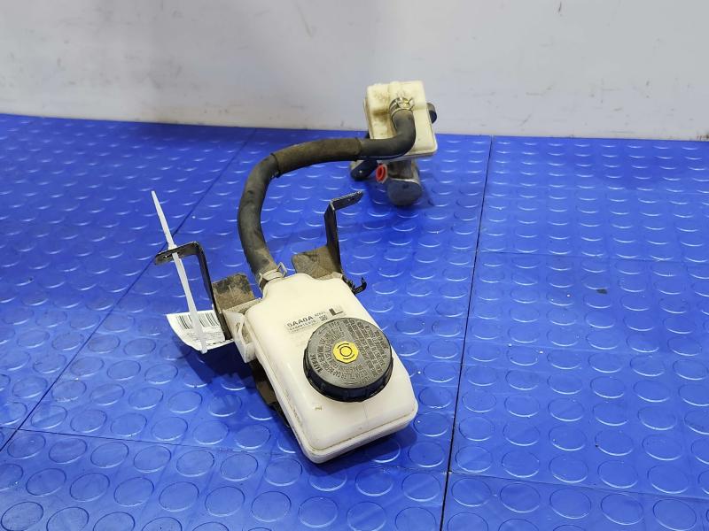 2015 Nissan Murano Master Cylinder